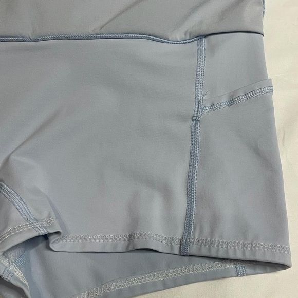 Lululemon Gray Silver Athletic Skort Skirt Short Tennis - Picture 8 of 10
